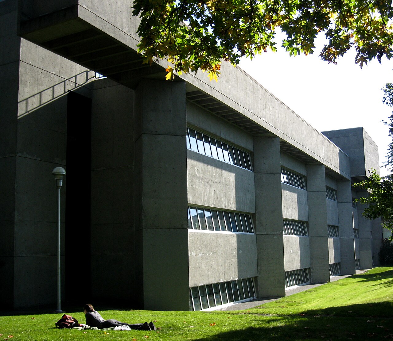 University of Victoria — Social Sciences