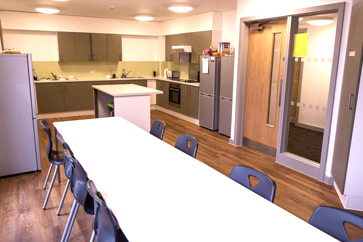 Constantine College (ensuite, Campus East)